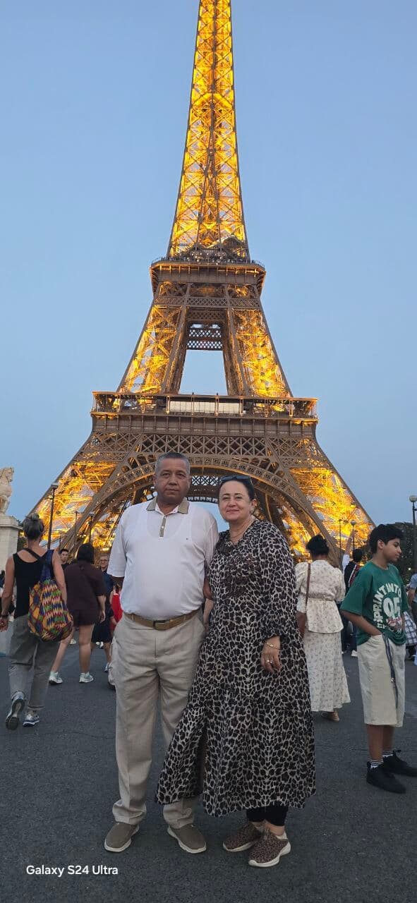 parisDestinationsTitle image 4