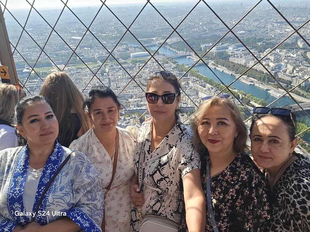 parisDestinationsTitle image 6